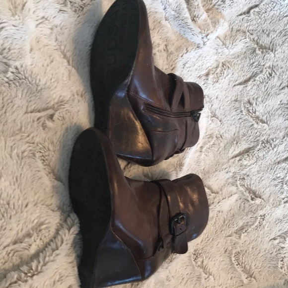 Rudsak brown distressed wedge boots - Picture 3 of 3